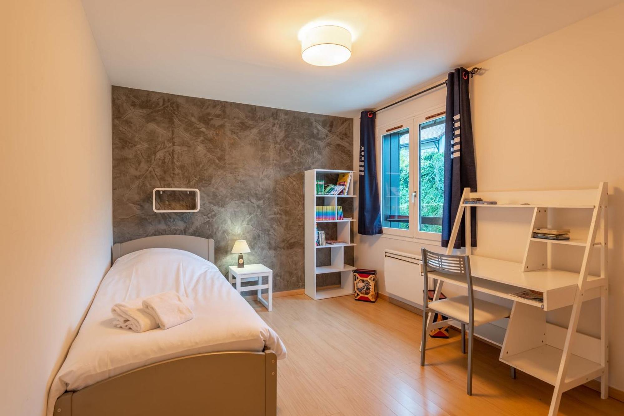 Vakantiehuis Alpiloc - Town House With Garden And Winter Lounge *